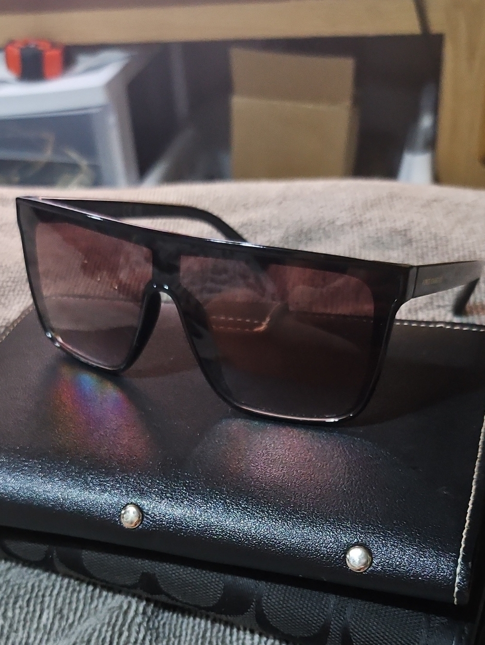 Vince Camuto Womens Designer Sunglasses New!